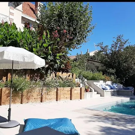 Maison De Famille Avec Piscine Αρασόν
