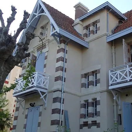 Maison De Famille Avec Piscine Feriehus